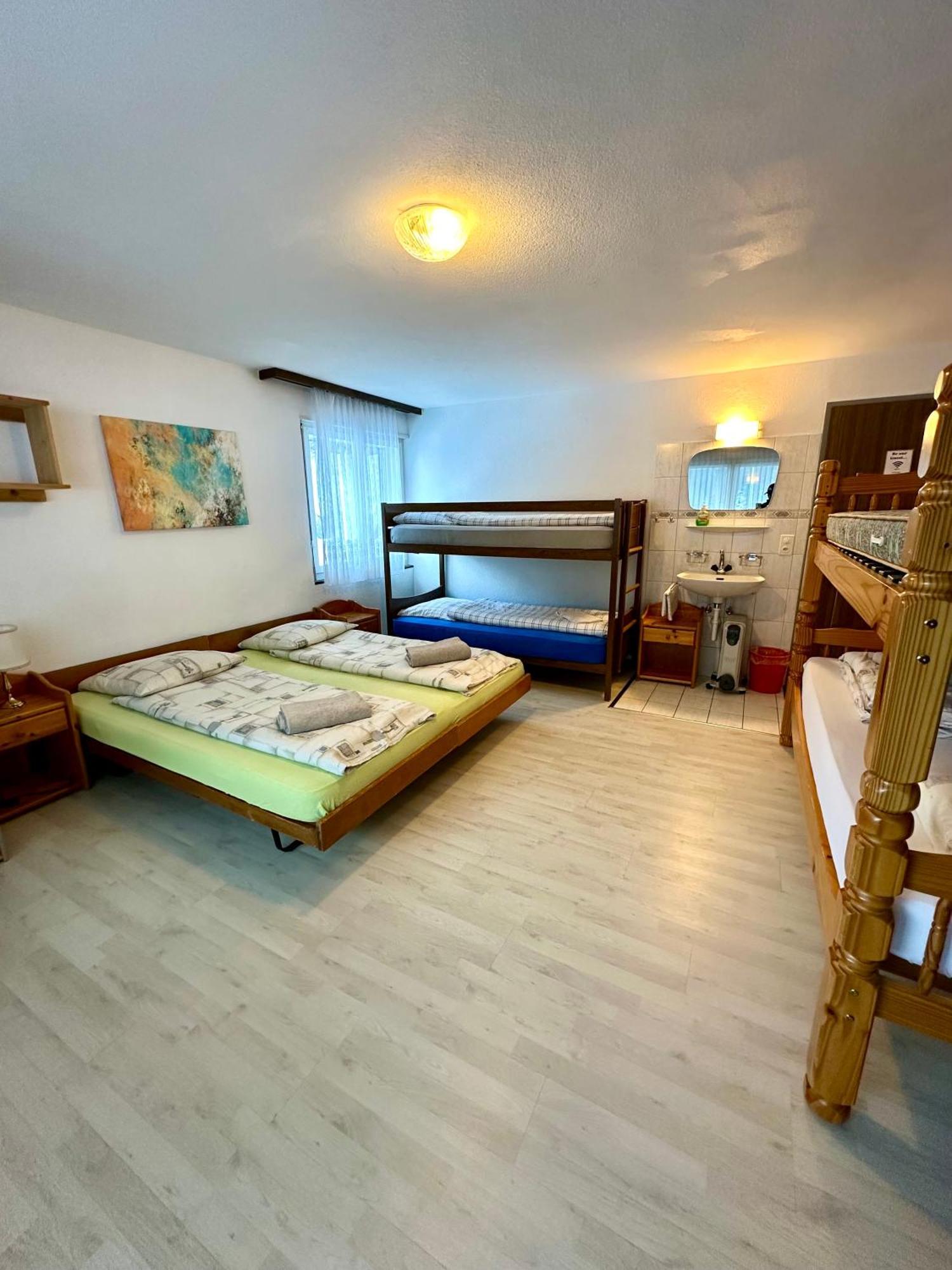 Holiday House Laerchenheim Saas-Balen Luaran gambar